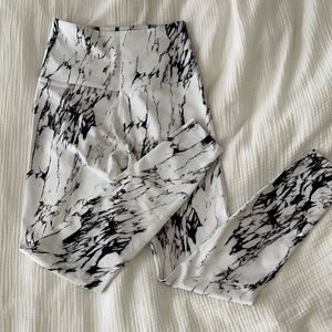 high waisted marble leggings